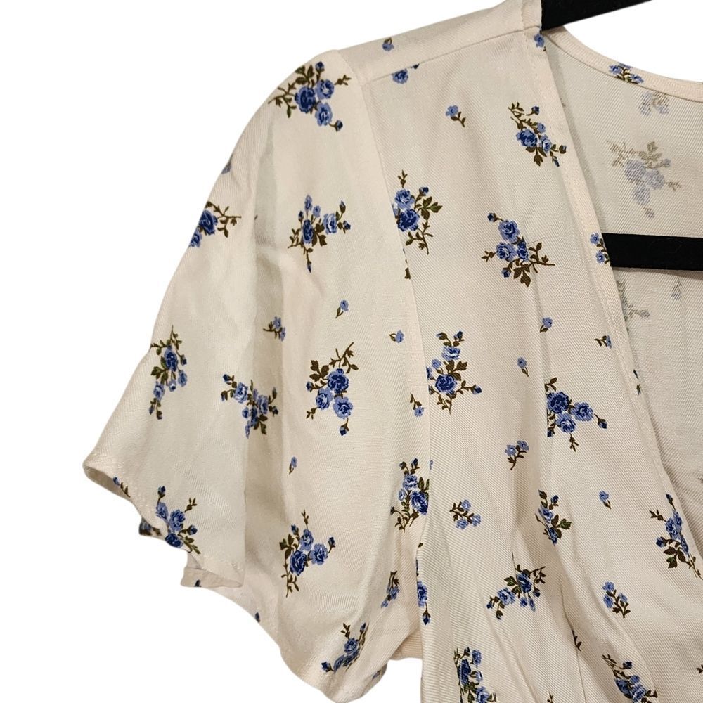 Forever 21 Crop Top S Floral Smocked Dainty Coquette Festival Feminine - Picture 4 of 5